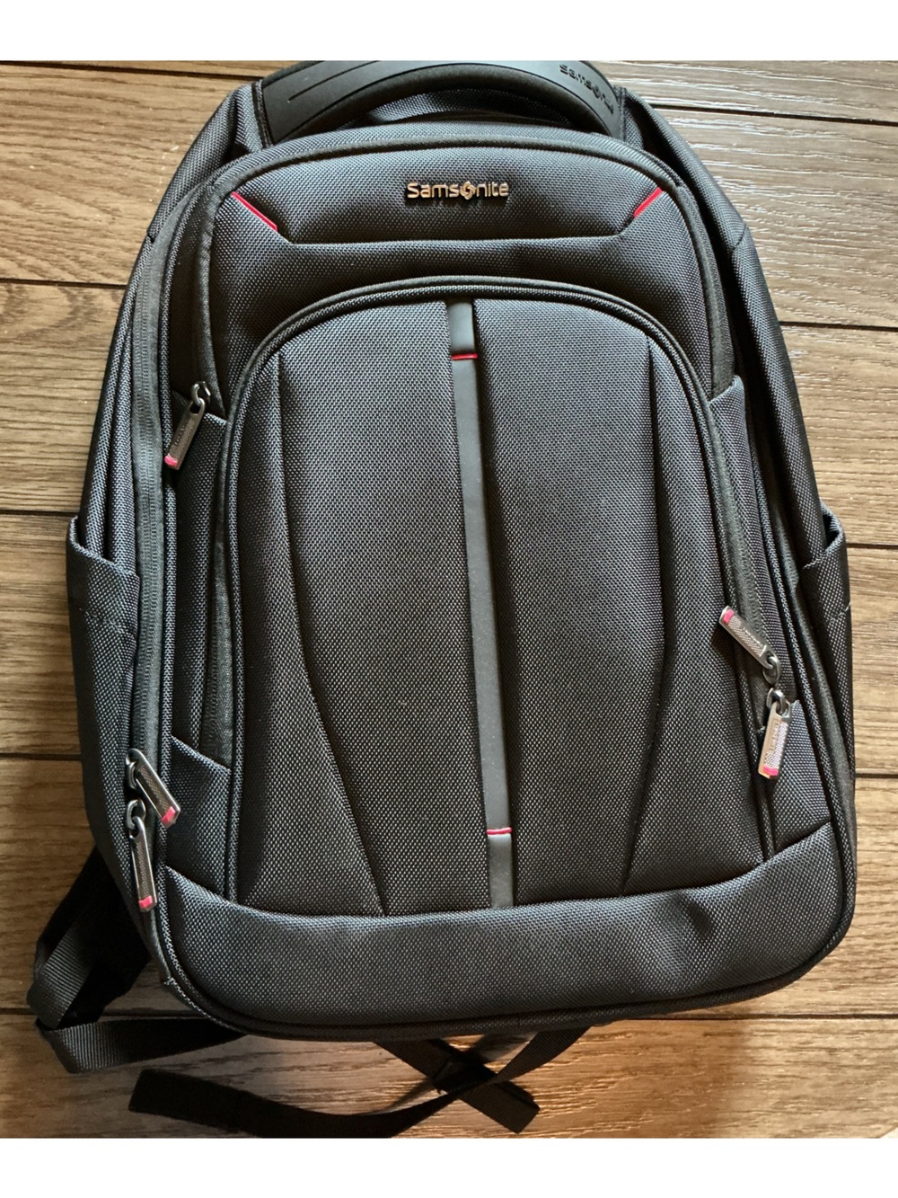 Xenon 4.0 Large Expandable Backpack/ color: Black/ READ DESCRIPTION